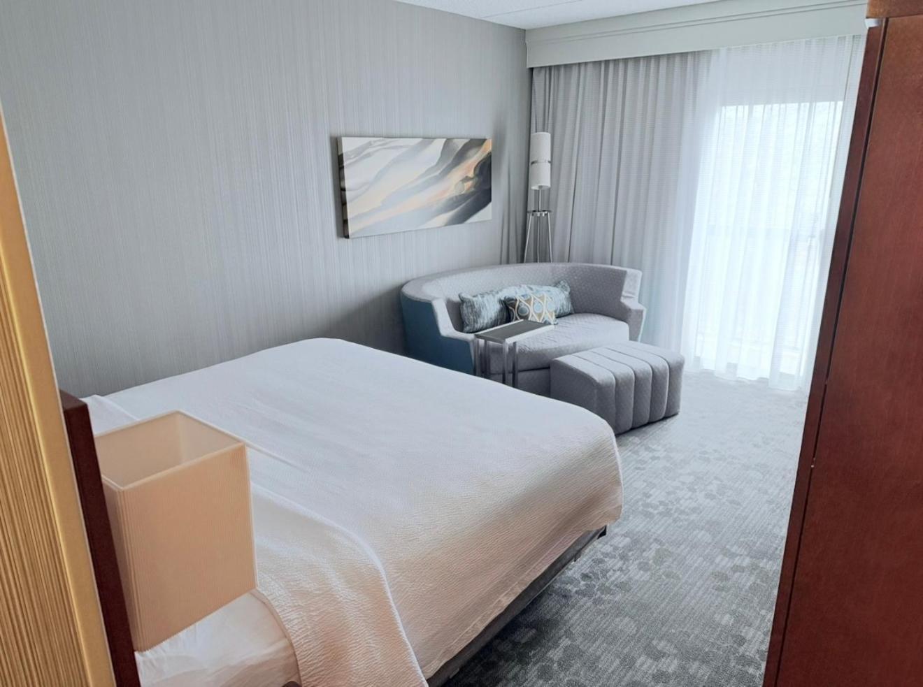 Courtyard By Marriott Fishkill Hotel Exterior photo